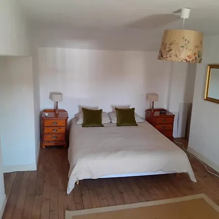 Family With Pool In Clion, France Dom wakacyjny Clion (Charente-Maritime)