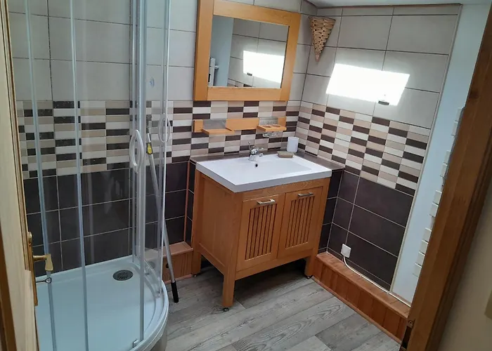 Family With Pool In Clion, France 別荘