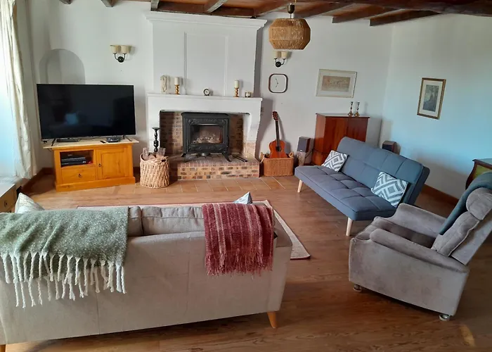 Family With Pool In Clion, France 別荘 *